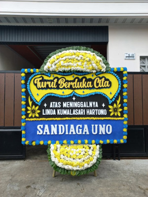 Papan Bunga Duka di Lengkong Kulon